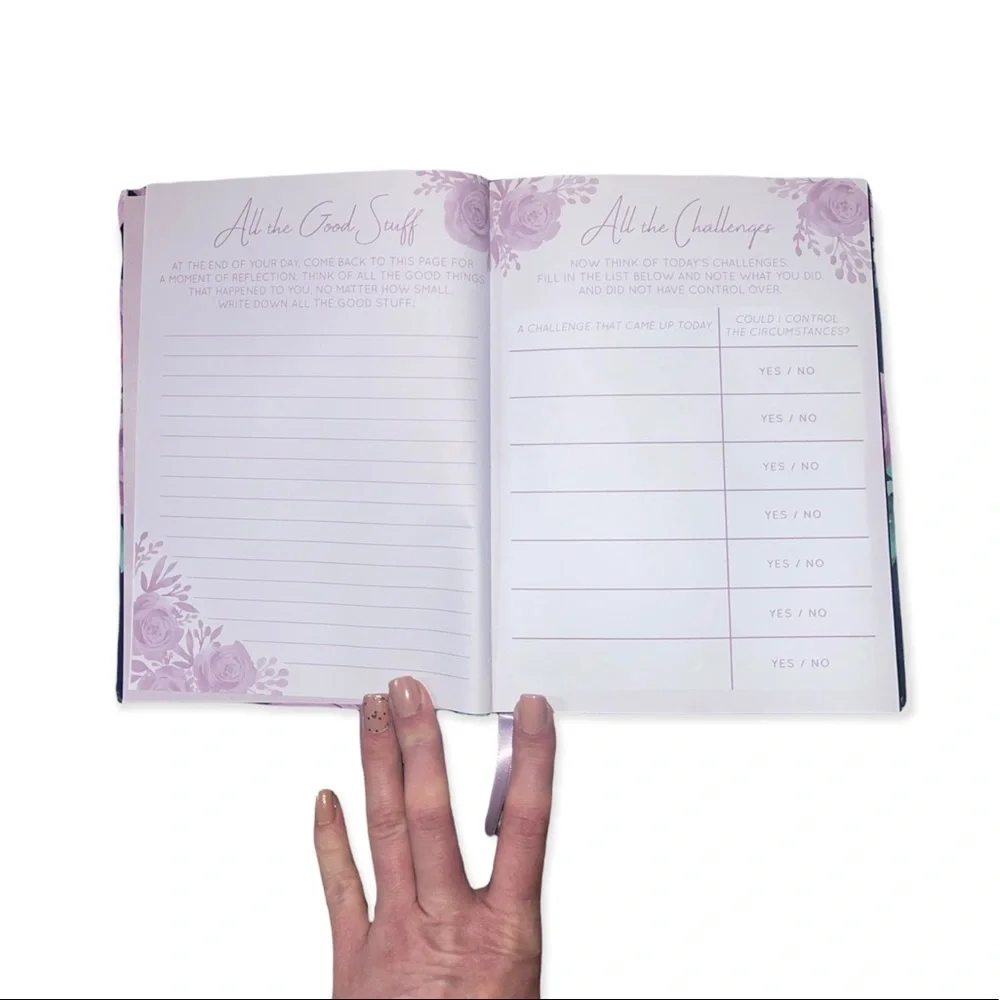 KATE WINDGATE DESIGNS Focus on Mindfulness A Guided Journal with 368 Pages NWT